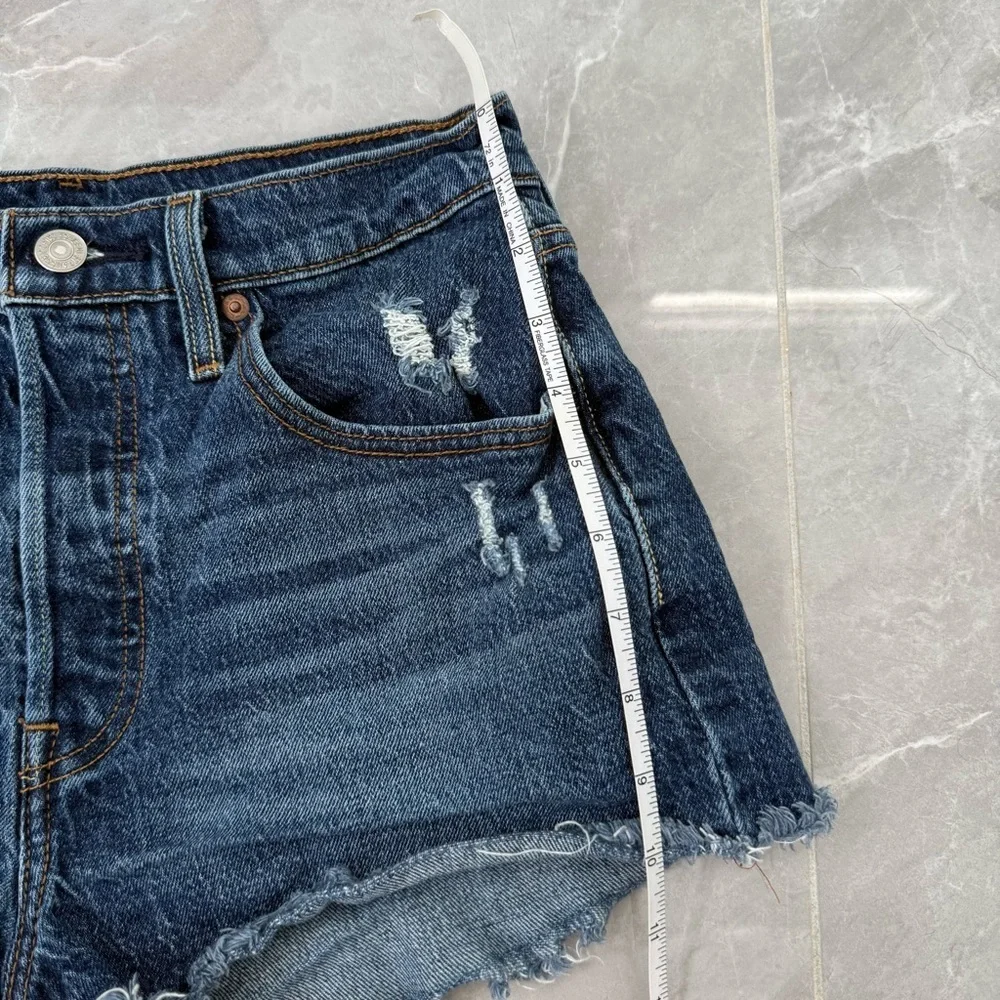 Women’s Levi’s Distressed Dark Wash Denim Jean Shorts Button Fly Raw Hem Size 27